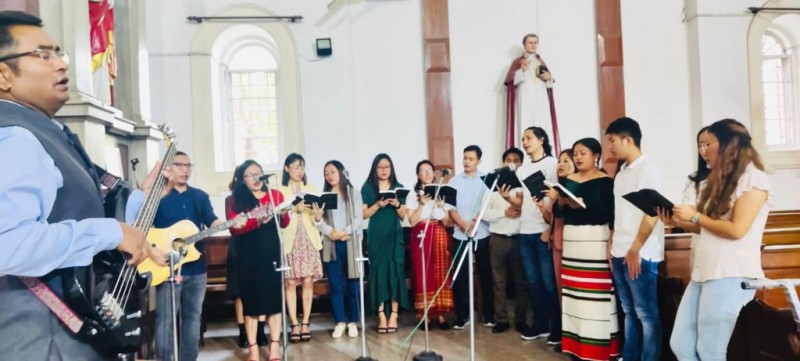 NECCOD Choir Singing for the Holy Mass